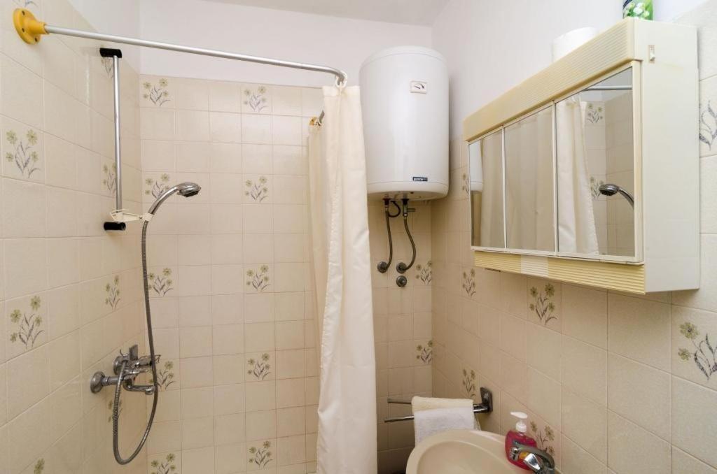 Apartments Anka Тръстено Екстериор снимка